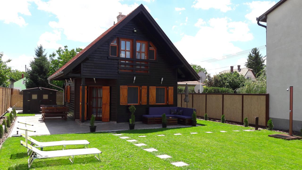 Velence Korzo Pihenohaz Villa Kapolnasnyek Екстериор снимка
